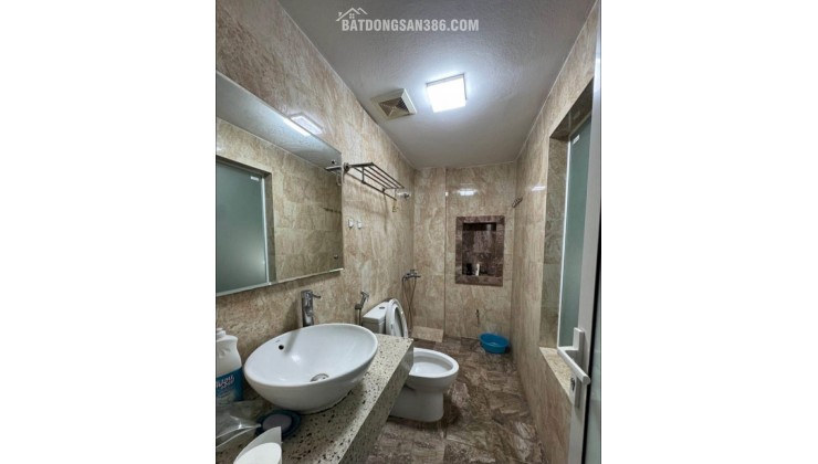 BÁN NHÀ GẦN HỒ BA MẪU 42m2*5T MT RỘNG, 30M RA Ô TÔ TRÁNH, NGÕ THÔNG, TRƯỚC NHÀ RỘNG, hơn 12 tỷ